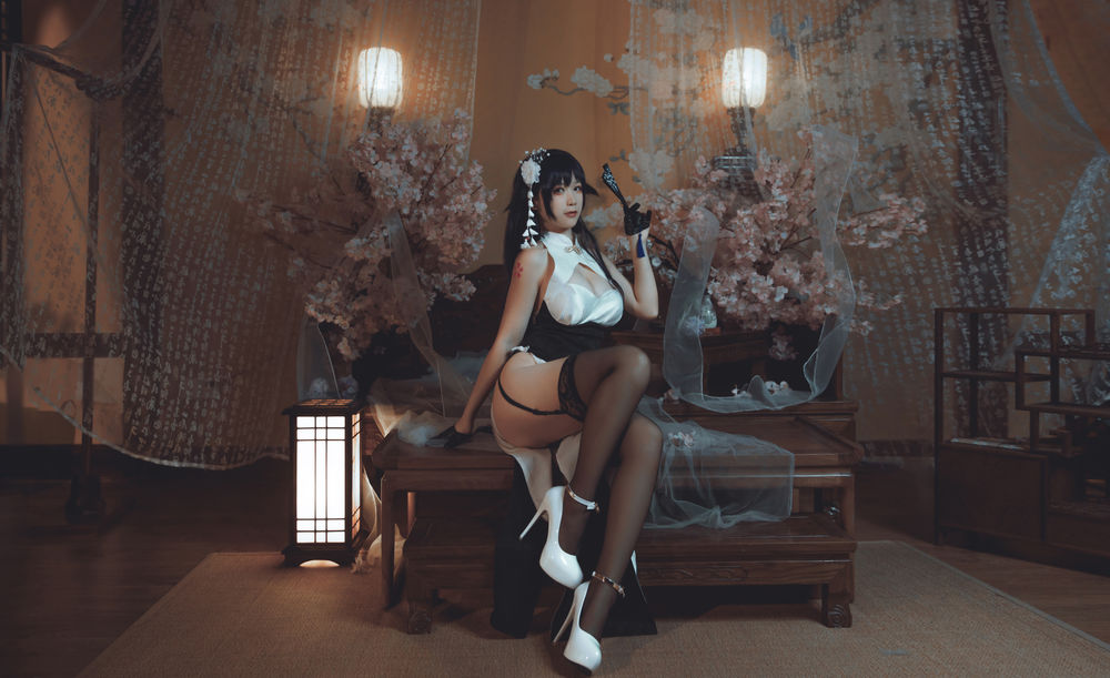 樱落酱w 碧蓝航线镇海潋滟水色图片赏析。 - 甜妹阁-甜妹阁