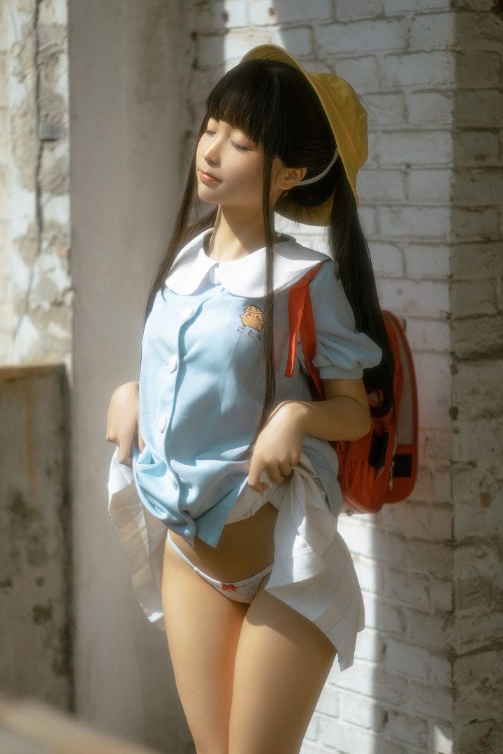 娇小可爱的七月喵子，你觉得她会比蠢沫沫更好看么。 - 甜妹阁-甜妹阁